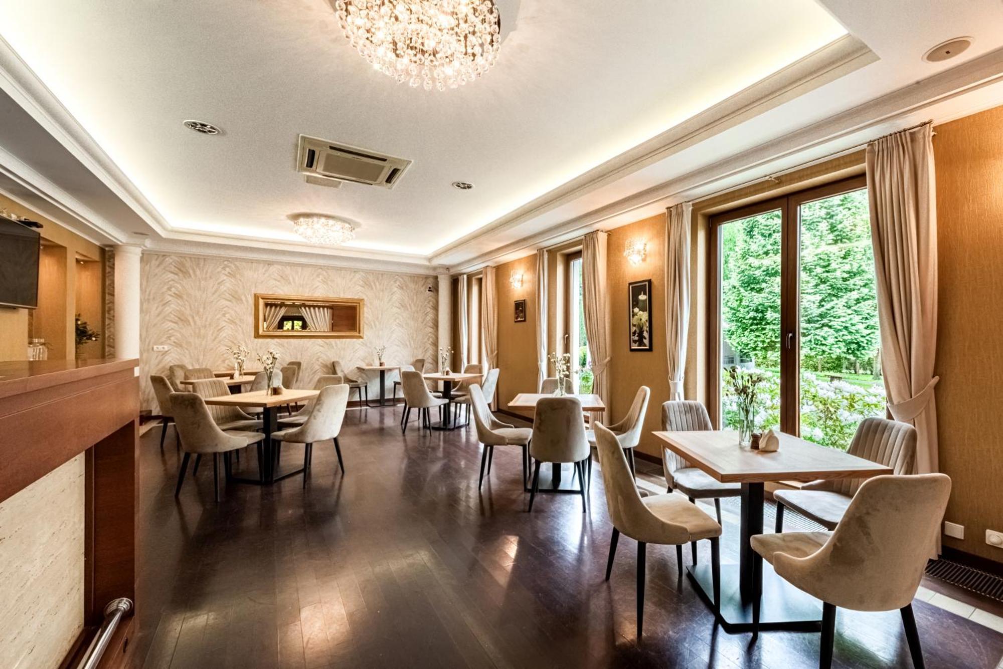 Hotel "Na Uboczu" Warsaw Luaran gambar